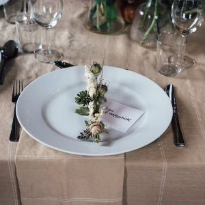 Place Cards & Table Numbers